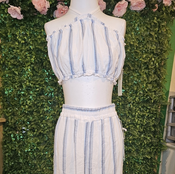 Ocean Drive, Striped White and Blue Women's 2 Piece Set - Picture 9 of 10